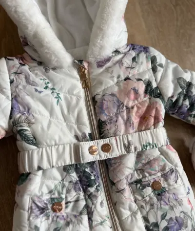 Starpsezonas kombinzons 🌸, bērnu apģērbi sludinājums Riga, Latvijā 2