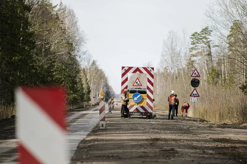 Ielejam asfaltu ātri un kvalitatīvi!, celtniecības un remonta darbi sludinājums Riga, Latvijā 1