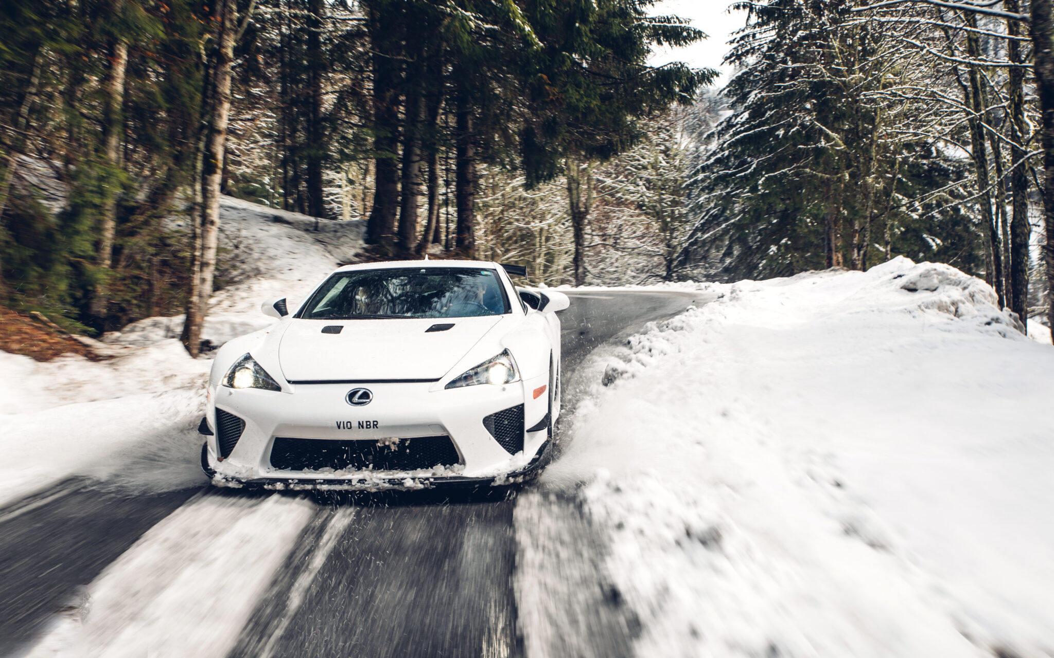 Предлагаем в аренду LEXUS LFA v10